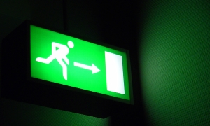 Utánvilágító táblák